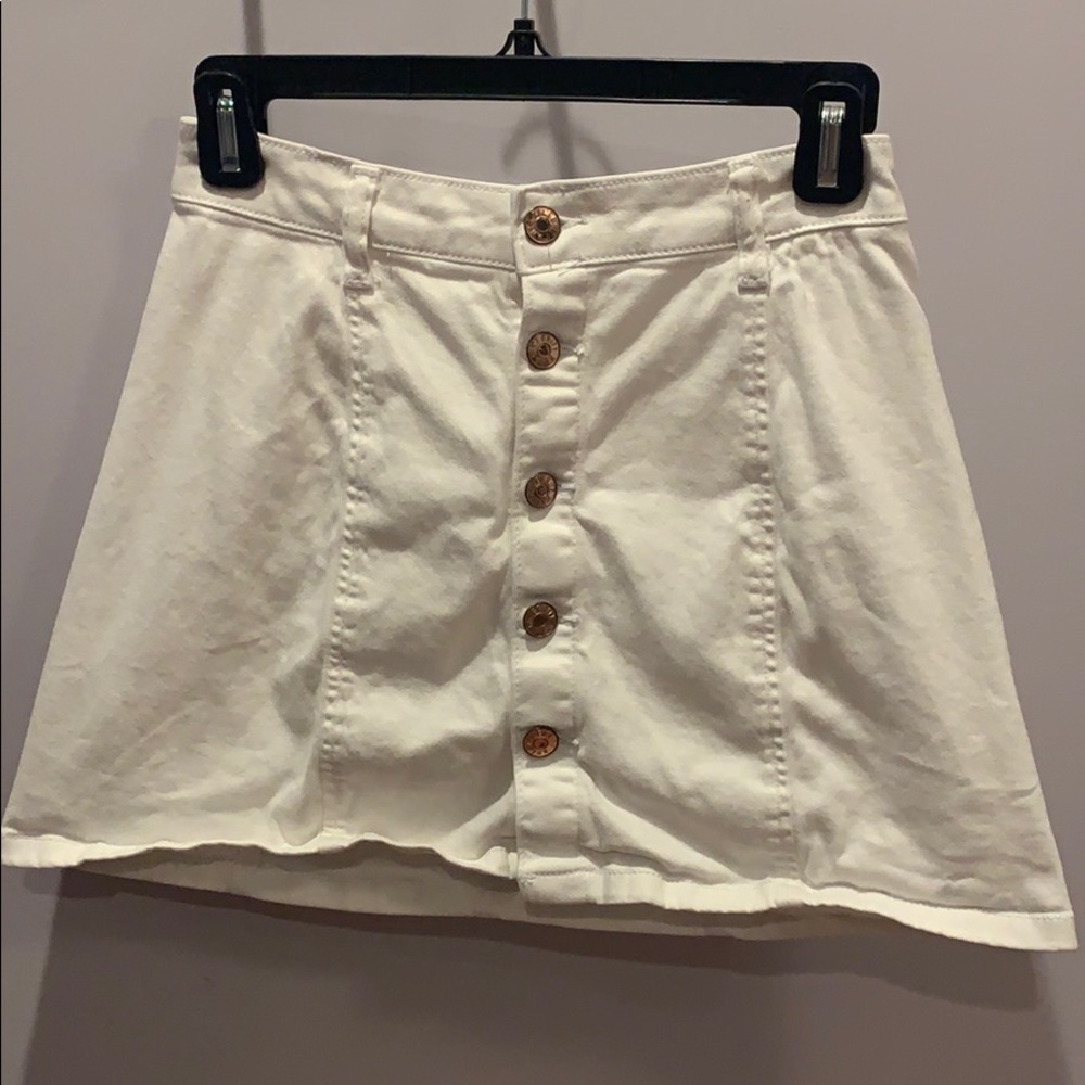 Celebrity pink white skirt